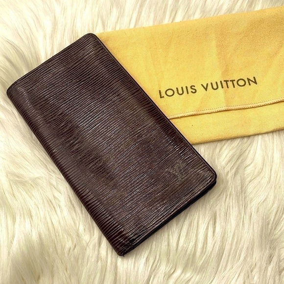 LOUIS VUITTON RARE Epi Leather Porte Cartes Credit Card Holder